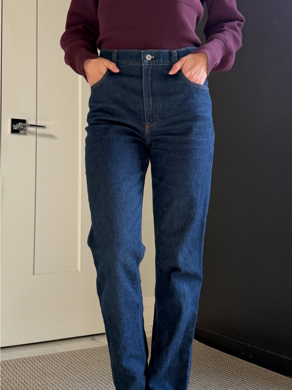 Abercrombie & Fitch High-Rise Straight Jeans - Dark Blue